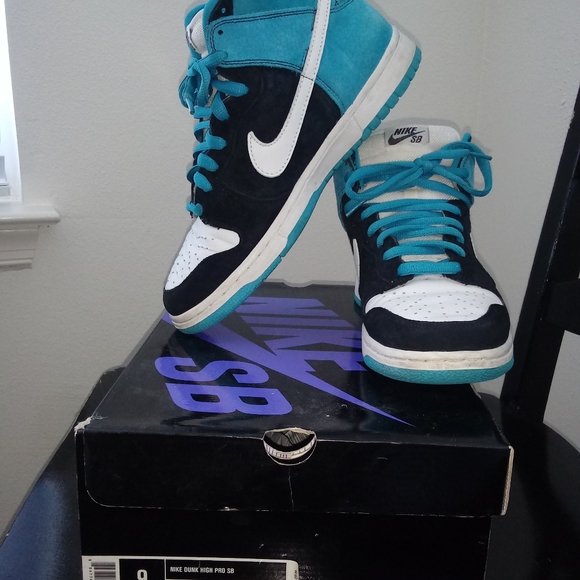 Nike Other - Nike Dunk SB High Send Help